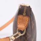 LOUIS VUITTON POCHETTE – MONOGRAM CANVAS (2000) thumbnail
