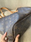 Louis Vuitton Neverfull MM thumbnail