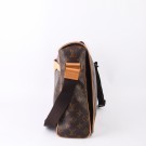 LOUIS VUITTON ABBESSES MESSENGER BAG (2002) – FUNKSJONELL OG TIDLØS SKULDERVESKE thumbnail