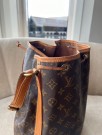 Louis Vuitton Noe GM  thumbnail