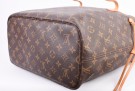 Louis Vuitton Neverfull MM thumbnail