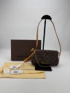 Louis Vuitton Favorite PM thumbnail