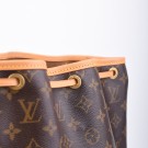LOUIS VUITTON NOÉ GM  – KLASSISK OG ROMSLIG BØTTEVESKE thumbnail