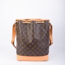 LOUIS VUITTON NOÉ GM  – KLASSISK OG ROMSLIG BØTTEVESKE thumbnail