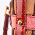 LOUIS VUITTON NEO BUCKET RUBIS (2007) – MODERNE VRI PÅ EN KLASSIKER thumbnail