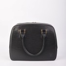 LOUIS VUITTON EPI (1998) – TIDLØS ELEGANSE I SORT SKINN thumbnail