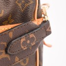 LOUIS VUITTON COMPEIGNE CLUTCH (1987) – DISKRET OG TIDLØS HÅNDVESKE thumbnail