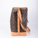 LOUIS VUITTON NOÉ GM  – KLASSISK OG ROMSLIG BØTTEVESKE thumbnail