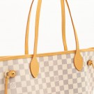 Louis Vuitton Neverfull MM (2010) – ikonisk tote i Damier Azur thumbnail