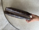 Louis Vuitton Trousse Str 23 thumbnail