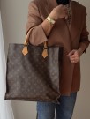 Louis Vuitton Sac Plat (1980) – ikonisk tote i Monogram thumbnail