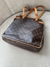 Louis Vuitton Batignolles Vertical thumbnail