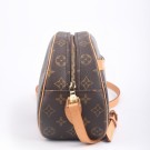 LOUIS VUITTON BLOIS – MONOGRAM CANVAS (2006) thumbnail