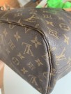 Louis Vuitton Neverfull thumbnail
