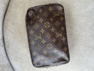 Louis Vuitton Trousse Str 23 thumbnail