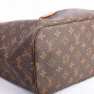 Louis Vuitton Neverfull MM – Monogram Canvas thumbnail