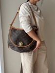 Louis Vuitton Tulum (2006) – elegant veske i Monogram