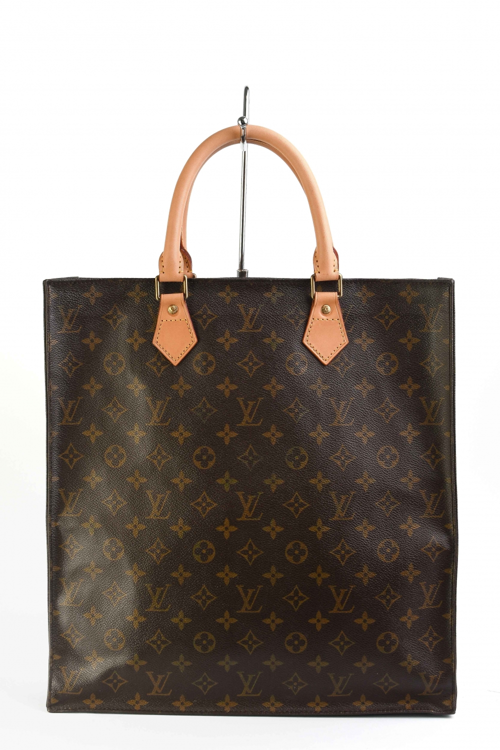 monogram canvass