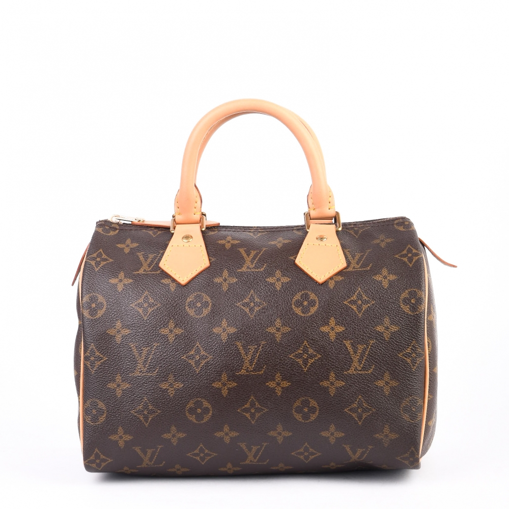 Louis Vuitton Speedy 25 med nytt skinn og ikonisk monogram. Kompakt og klassisk veske med autentisitetsbevis og Retrading dustbag inkludert. Perfekt til hverdagsbruk!